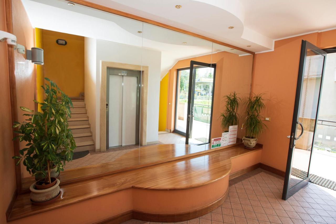 B&B Calima - - Completo Relax Spoltore Екстер'єр фото